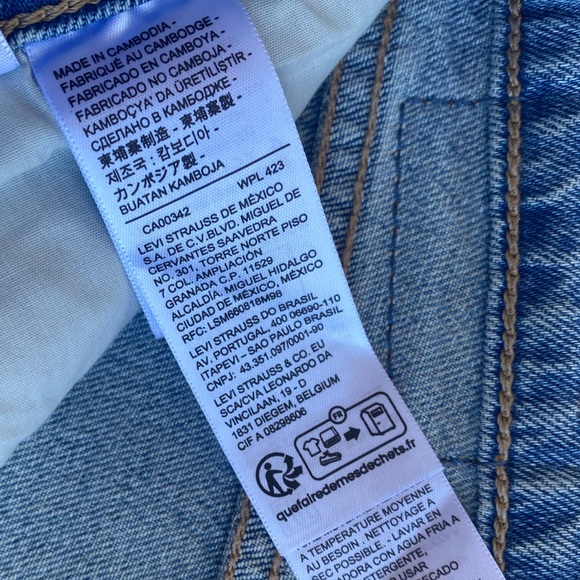 Levi’s 70s High Rise Flare Light Wash Womens Premium Quality Jeans - Picture 6 of 14